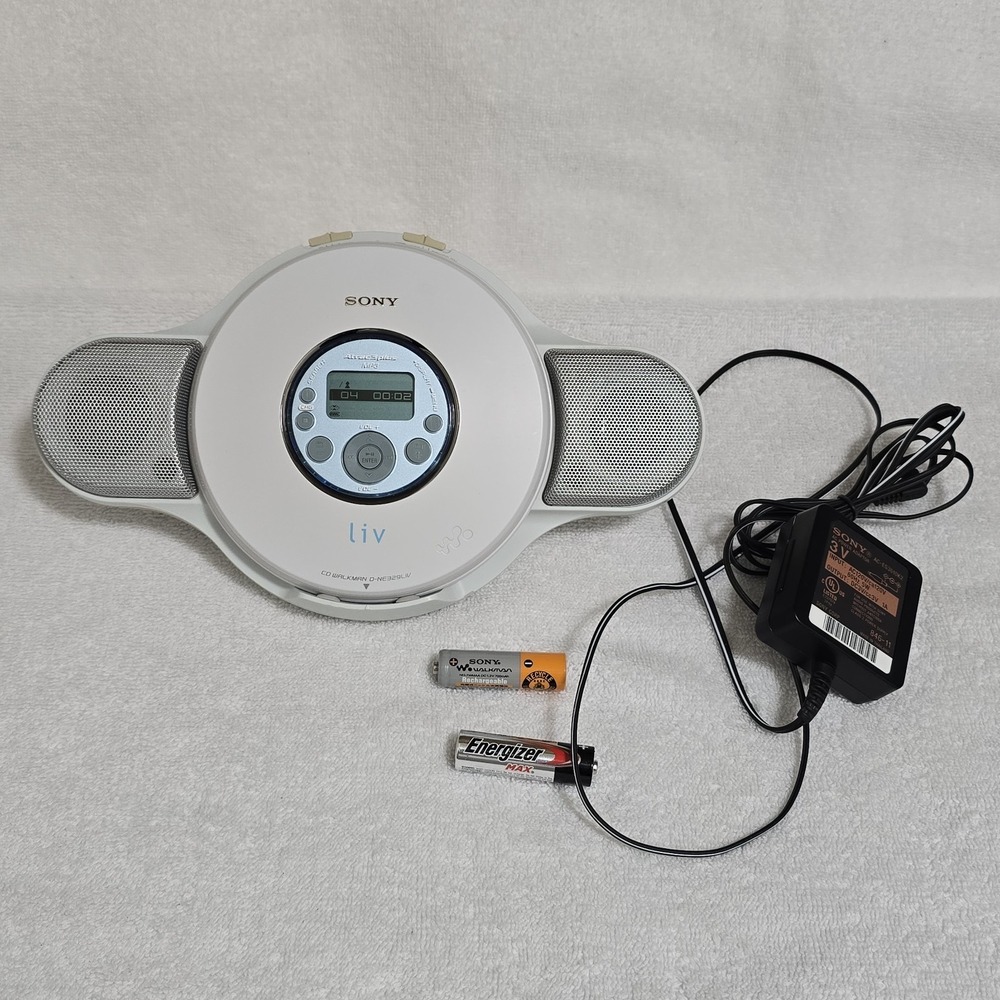Sony‎ CD Walkman Disc Mp3 D-NE329LIV & Speaker Stand BCA-DNE320S Bundle Vintage